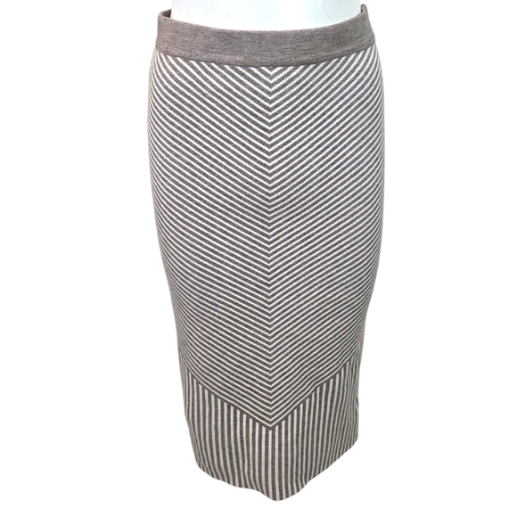 Tahari Sweater Knit Midi Pencil Skirt Womens Small White Beige Tan Stretch - Picture 1 of 9